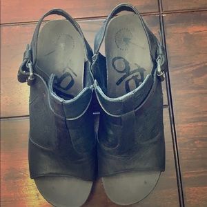 OTBT shoes sz 10